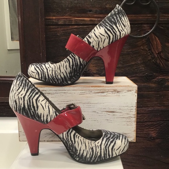 Fergalicious Celeste Patent Pump Zebra Print Leather Red High Heel Shoe SZ 7.5 - Picture 14 of 15